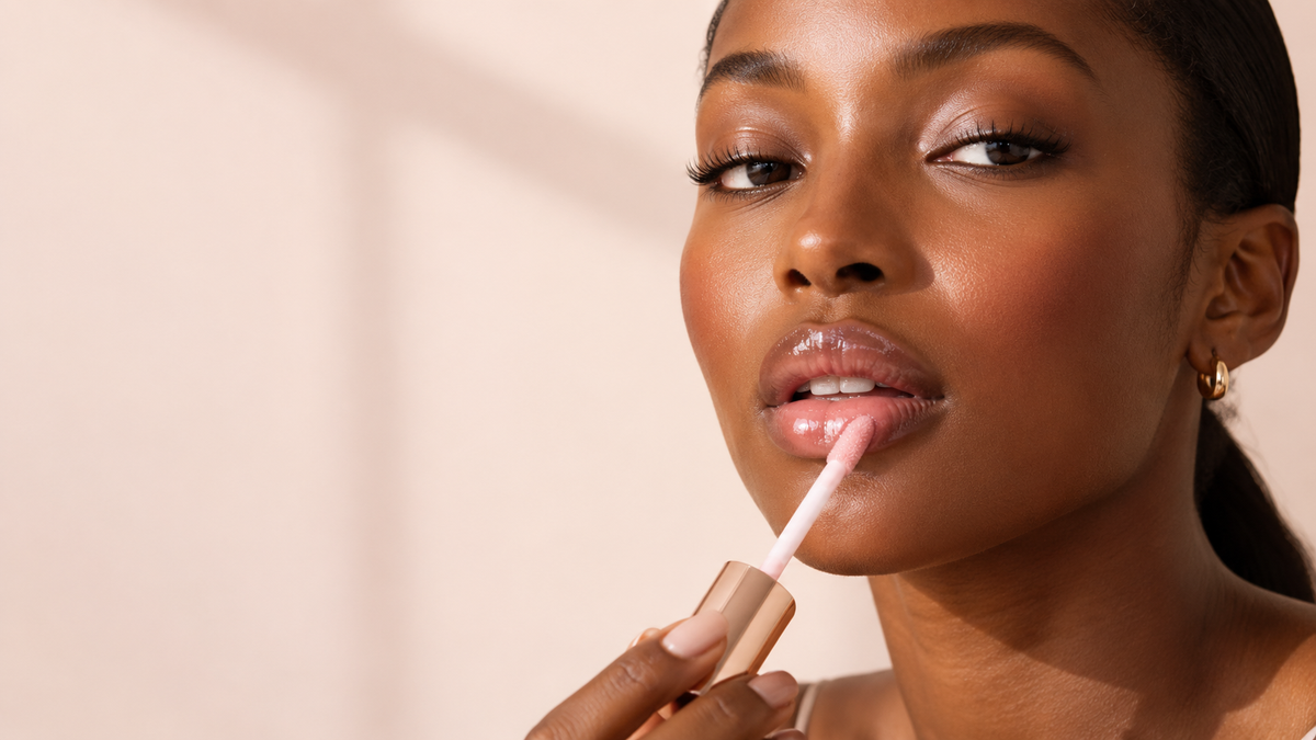 How to Choose a Lip Gloss: The Complete Guide